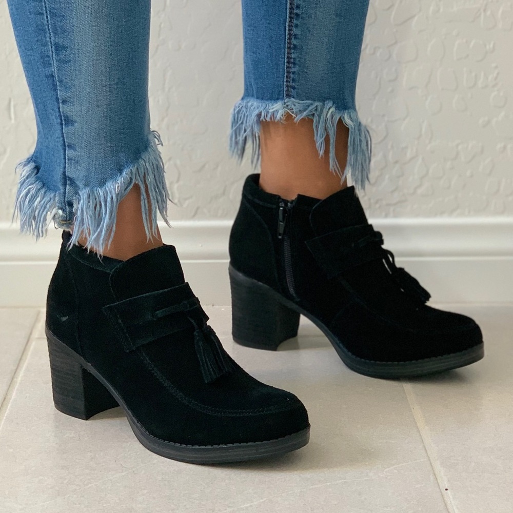 NIB Stylish Genuine Suede Tassels Shootie - Picture 6 of 8